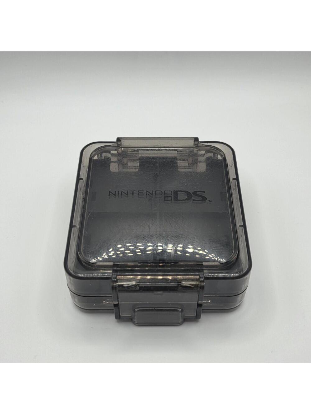 Vintage Official Nintendo DS Hard Plastic Case For 16 C artridges Black